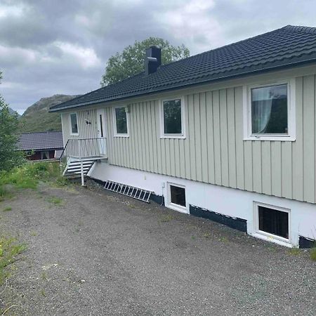 Leilighet Med Balkong Og Havutsikt Pa Napp. 外观 照片