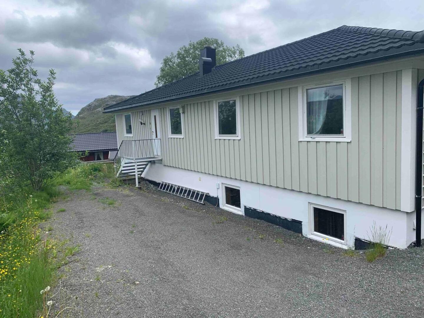 Leilighet Med Balkong Og Havutsikt Pa Napp. 外观 照片
